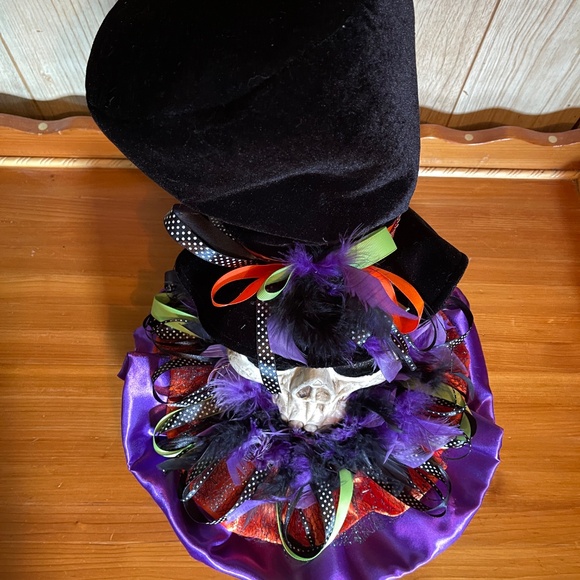 Eccentric colourful vintage Halloween scull table centrepiece display decoration - Picture 2 of 9